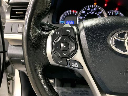 Used 2012 Toyota Camry SE image 24