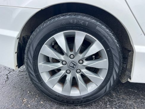 Used 2011 Honda Civic EX-L image 37