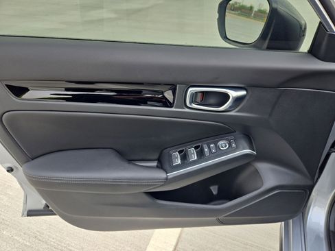 Used 2025 Honda Civic Sport Touring image 13