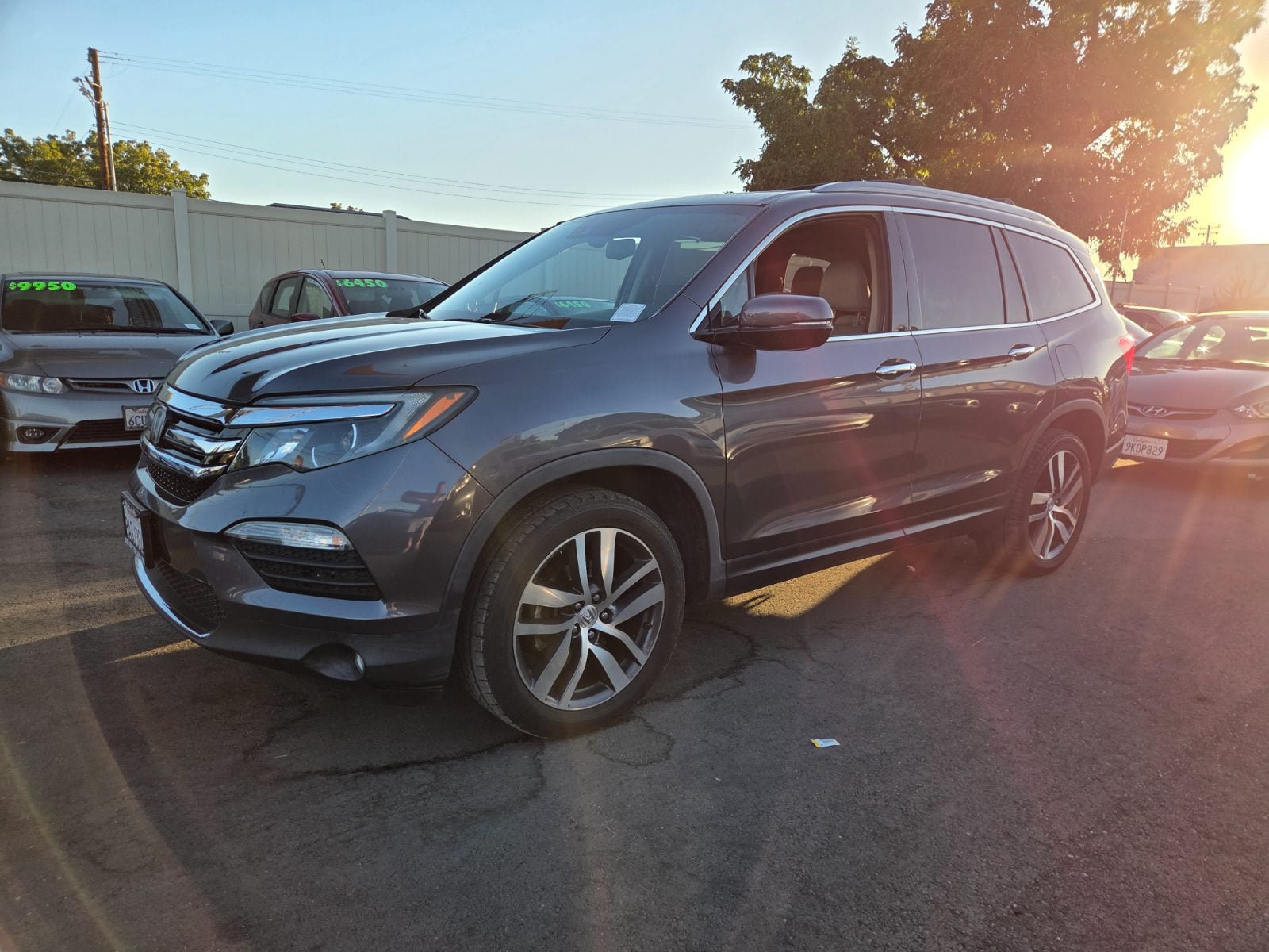 Used 2017 Honda Pilot Elite image 1