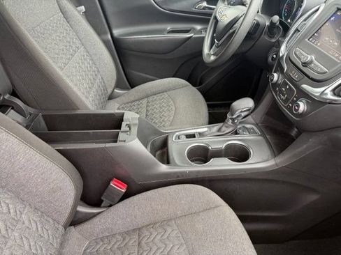 Used 2023 Chevrolet Equinox LT AWD/4WD image 17