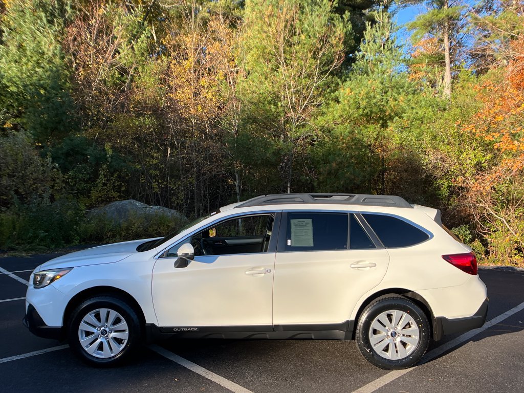 Used 2019 Subaru Outback 2.5i Premium AWD/4WD image 2