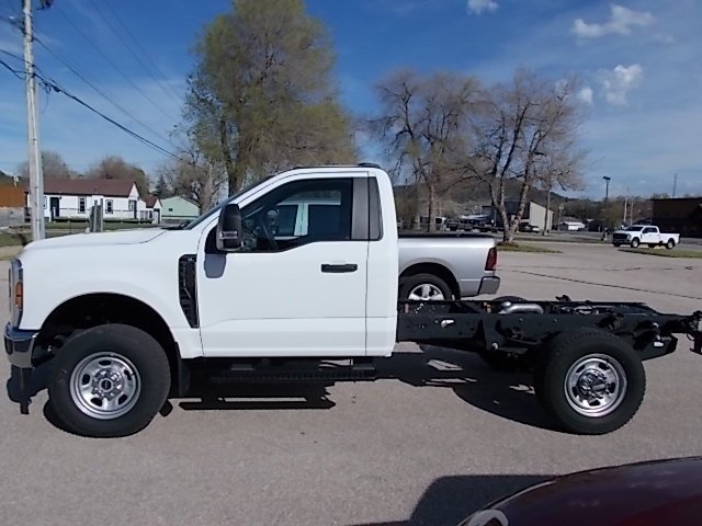 Used 2024 Ford F350 XL w/ Snow Plow Prep Package AWD/4WD image 1