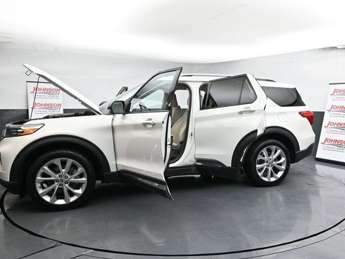 Used 2022 Ford Explorer Platinum w/ Equipment Group 601A image 42