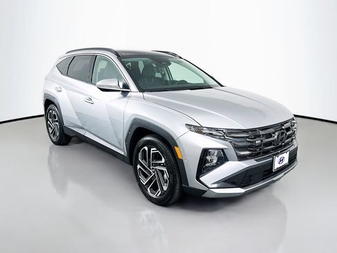 New 2026 Hyundai Tucson Limited FWD image 3