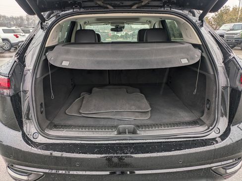 Used 2021 Buick Envision Essence w/ Technology Package I image 32