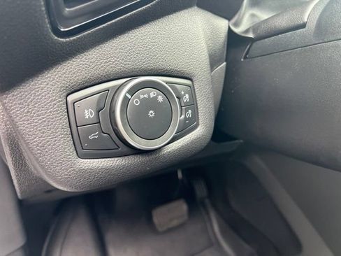 Used 2019 Ford Escape Titanium AWD/4WD image 8