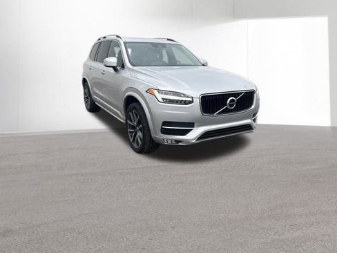 Used 2019 Volvo XC90 T5 Momentum w/ Multimedia Package image 17