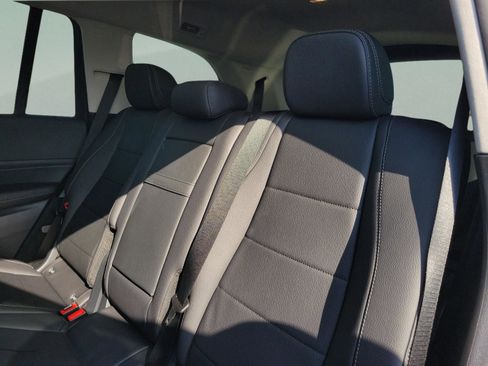 Certified 2026 Mercedes-Benz GLS 450 4MATIC image 17