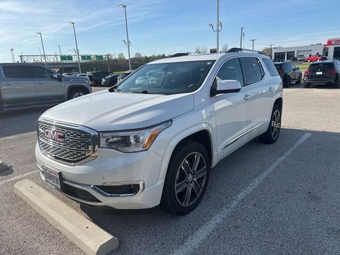 Used 2017 GMC Acadia Denali w/ Technology Package image 9