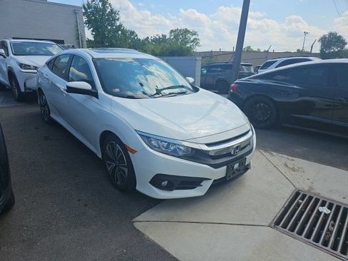 Used 2018 Honda Civic EX-L image 2