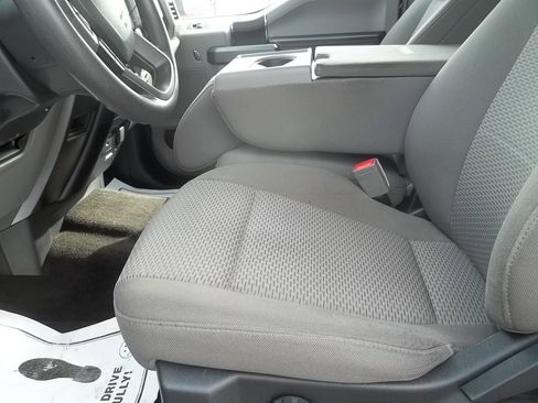 Used 2018 Ford F150 XLT image 9