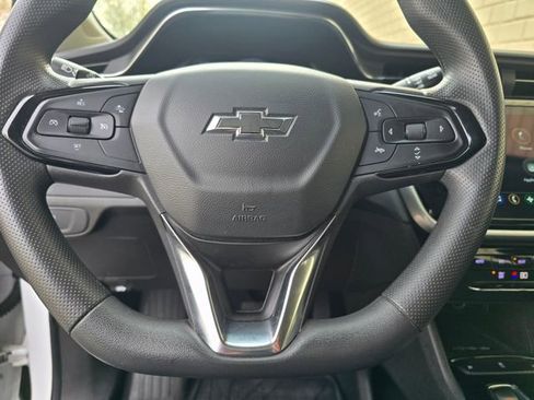 Used 2023 Chevrolet Bolt EUV LT w/ Redline Edition image 15