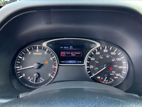 Used 2020 Nissan Pathfinder SV AWD/4WD image 23