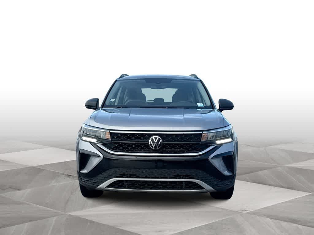 Used 2023 Volkswagen Taos S FWD image 3