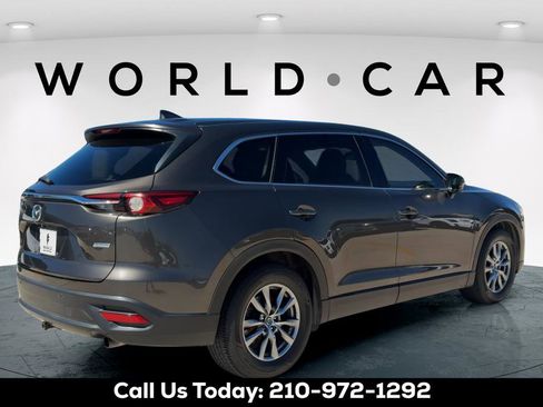 Used 2018 MAZDA CX-9 Touring w/ Touring Premium Package FWD image 3