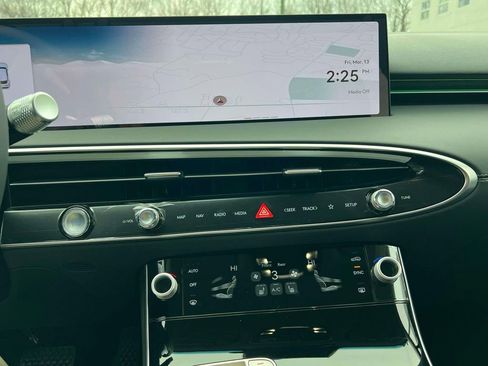 New 2026 Genesis GV70 2.5T AWD/4WD image 19