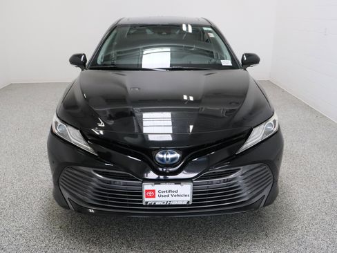 Certified 2020 Toyota Camry XLE w/ Driver Assist Package FWD image 3