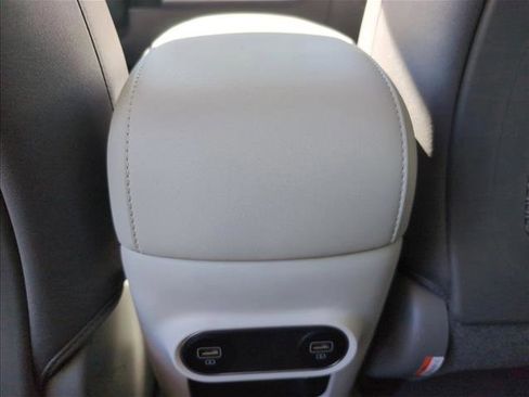 Certified 2024 Hyundai Ioniq 5 SEL image 18