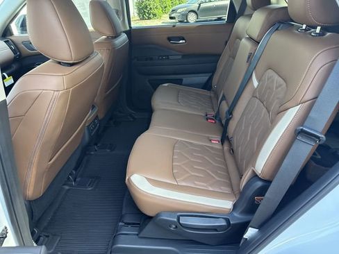 New 2026 Nissan Pathfinder Platinum w/ Cargo Package FWD image 16