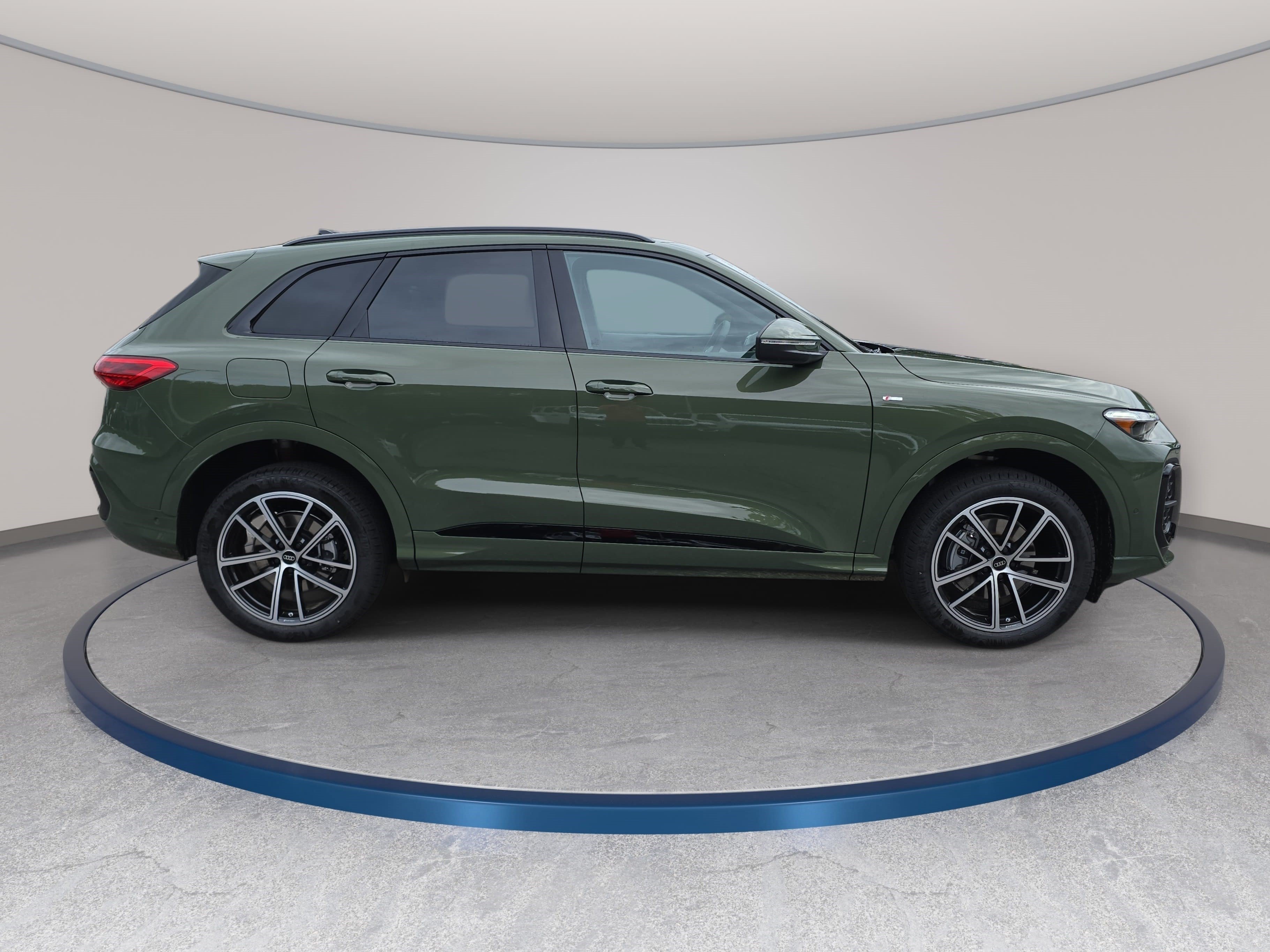 New 2026 Audi Q5 Premium Plus AWD/4WD image 4