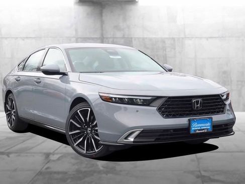 New 2026 Honda Accord Touring image 2