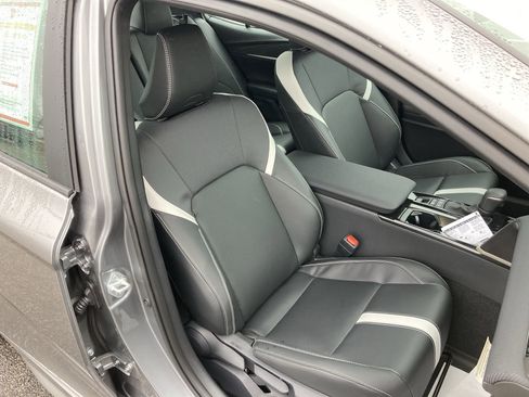 Certified 2026 Toyota Camry SE image 28