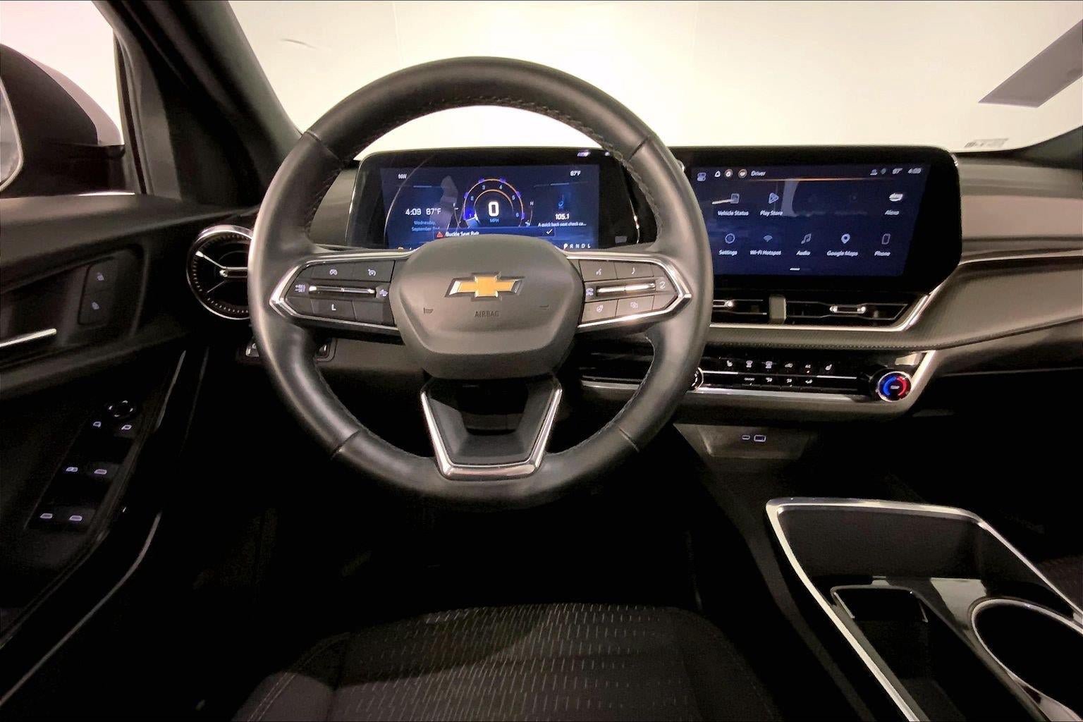 Used 2025 Chevrolet Equinox LT FWD image 5