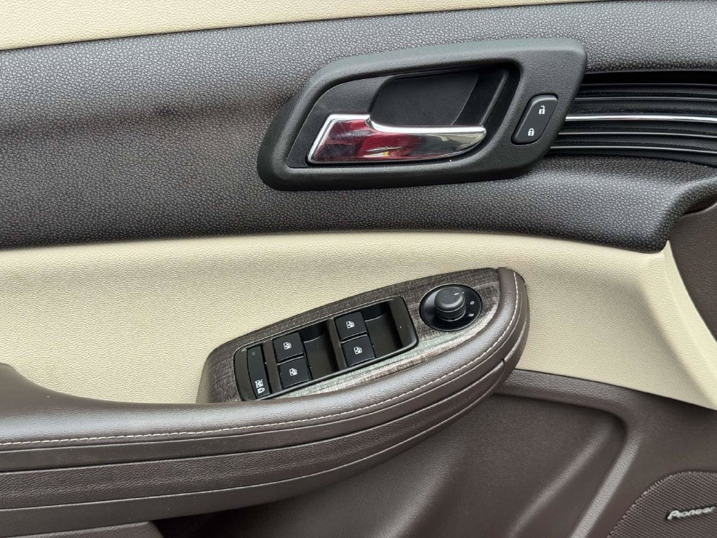 Used 2014 Chevrolet Malibu LTZ FWD image 19
