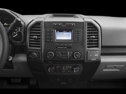 Used 2019 Ford F150 Lariat AWD/4WD image 10