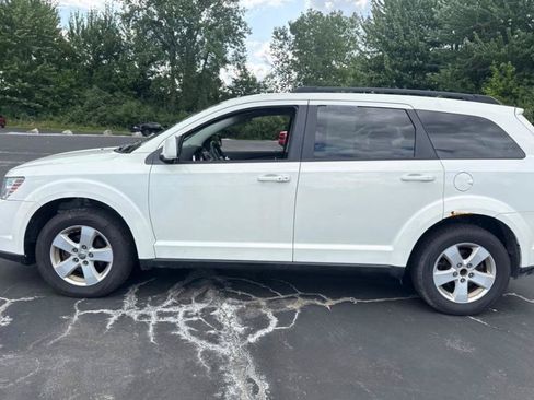 Used 2012 Dodge Journey SXT w/ Popular Equipment Group FWD image 8