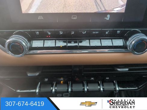 Used 2024 GMC Canyon AT4 image 15