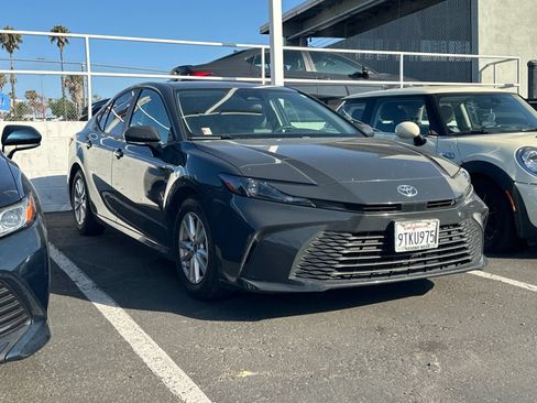 Used 2025 Toyota Camry LE FWD image 2