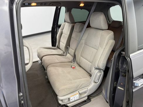 Used 2015 Honda Odyssey EX image 42