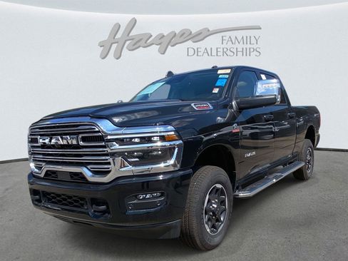 Used 2025 RAM 2500 Laramie image 36