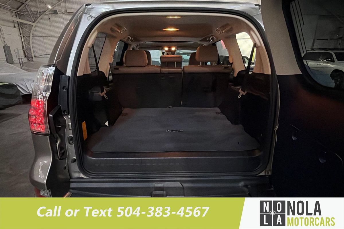 Used 2020 Lexus GX 460 Premium w/ Premium Package AWD/4WD image 32