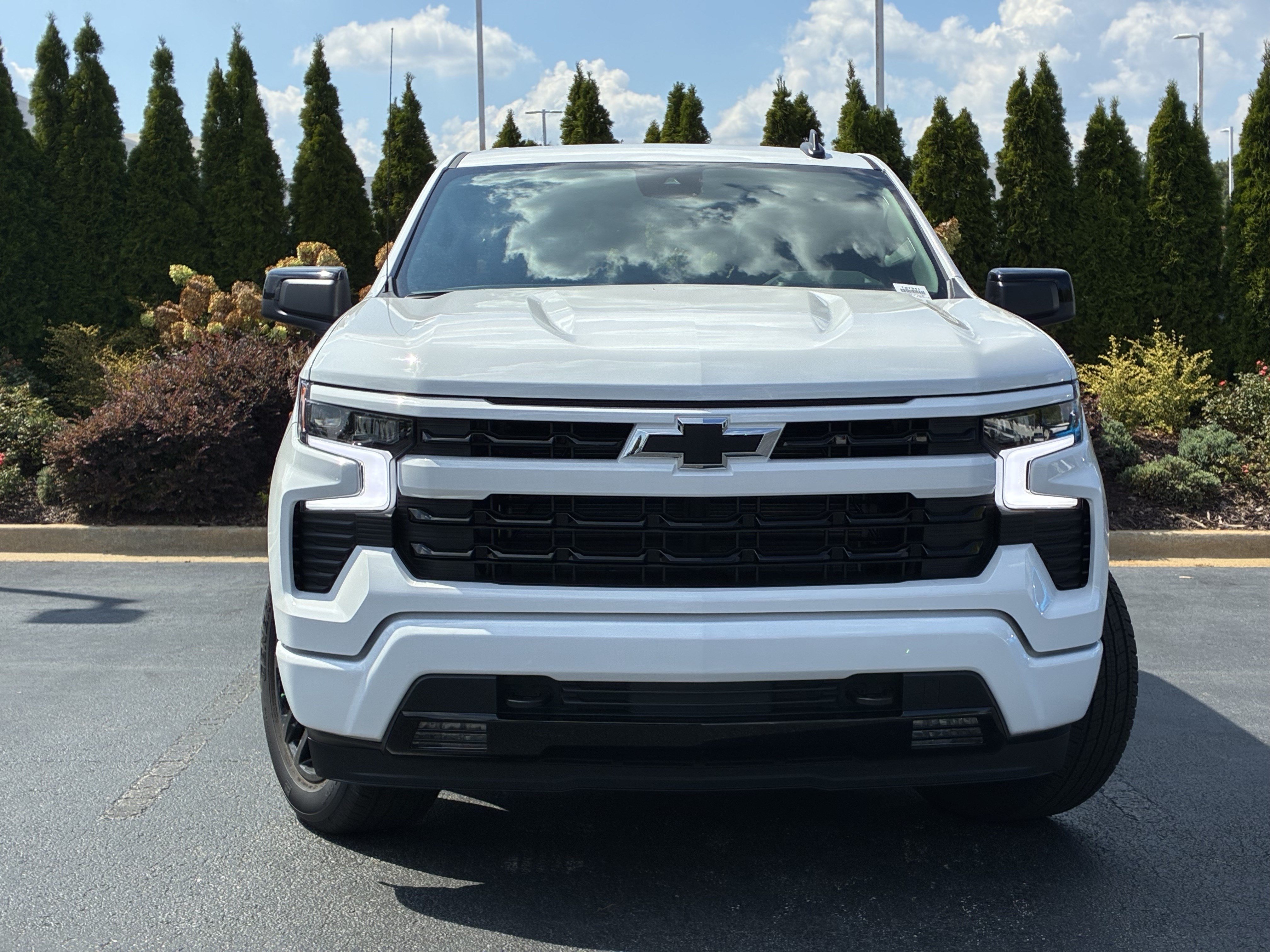 New 2026 Chevrolet Silverado 1500 RST w/ Dark Appearance Package AWD/4WD image 5