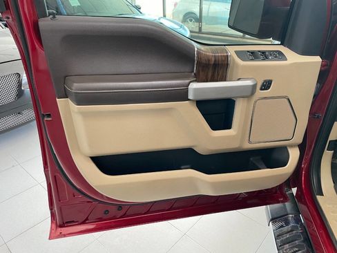 Used 2019 Ford F150 Lariat w/ Equipment Group 501A Mid image 17