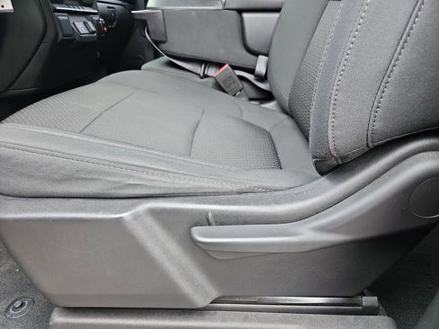 Used 2020 Chevrolet Silverado 1500 Custom w/ Custom Value Package image 32