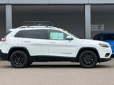 Used 2019 Jeep Cherokee Latitude Plus w/ Cold Weather Group image 2