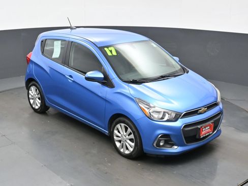Used 2017 Chevrolet Spark LT FWD image 37