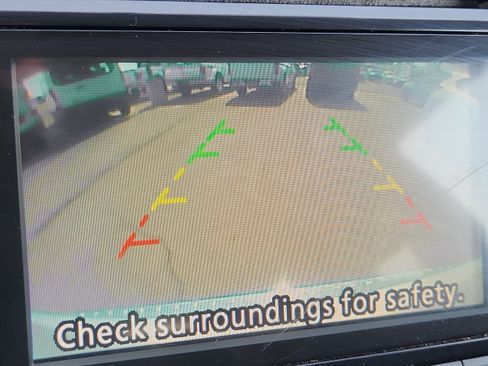 Used 2014 Nissan Rogue SV AWD/4WD image 20