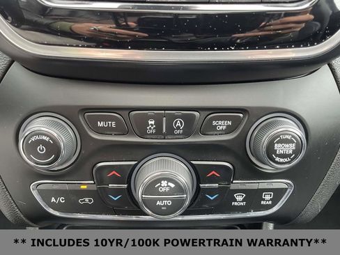 Used 2022 Jeep Cherokee Limited image 30