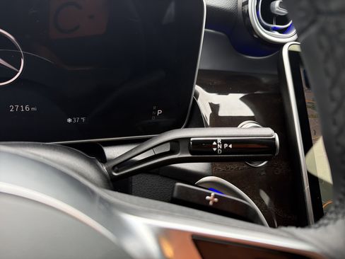 Used 2026 Mercedes-Benz GLC 300 4MATIC image 21