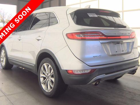 Used 2019 Lincoln MKC Select w/ Select Plus Package FWD image 5