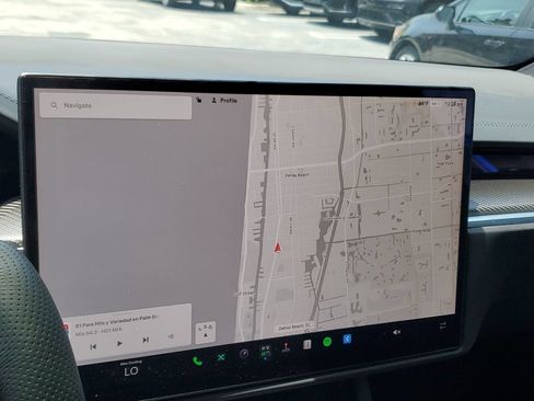 Used 2022 Tesla Model X Plaid AWD/4WD image 26