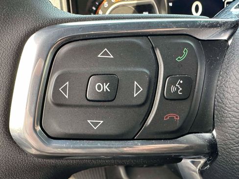 Used 2025 Jeep Wrangler Unlimited Sahara w/ Safety Group image 18