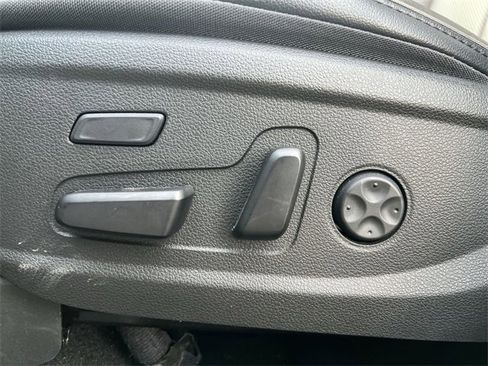 Used 2023 Hyundai Santa Fe Limited image 12