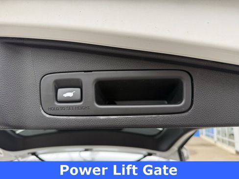 Used 2022 Honda CR-V Touring image 8