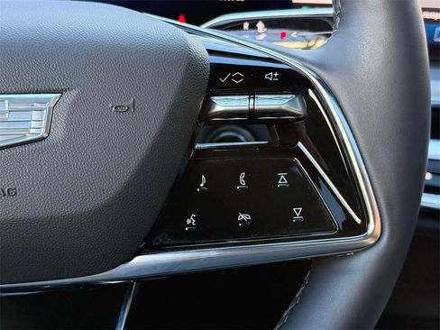 Used 2025 Cadillac Lyriq Luxury w/ LPO, Floor Liner Package image 30